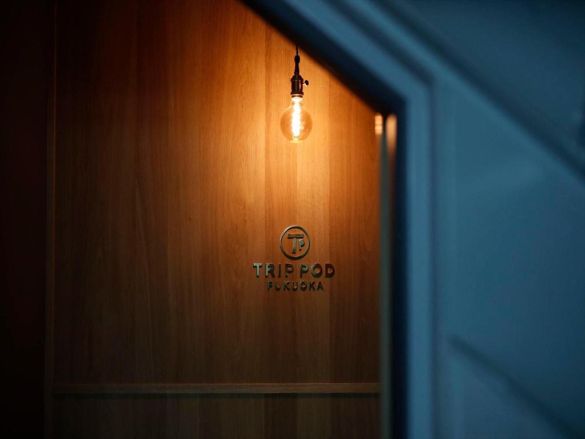 Trip Pod Fukuoka -Snack & Bed- Hostel Hakata  ภายนอก รูปภาพ